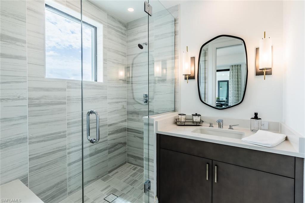 QUATTRO AT NAPLES SQUARE - Residential