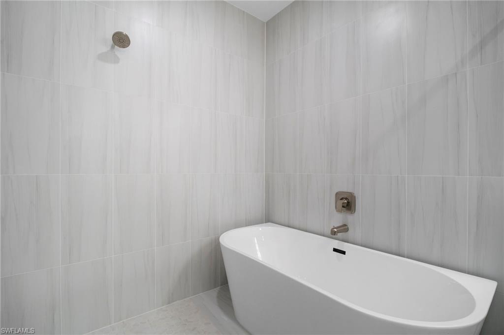 NORTH PORT - Residential Lease