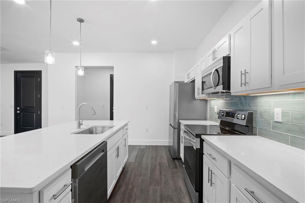 NORTH PORT - Residential Lease