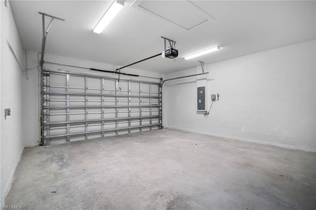 NORTH PORT - Residential Lease