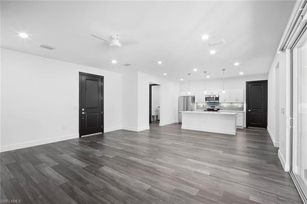 NORTH PORT - Residential Lease