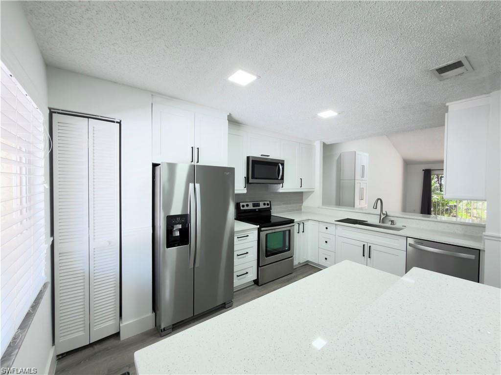 WOODMERE RACQUET CLUB - Residential