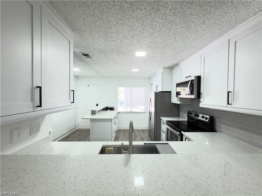 WOODMERE RACQUET CLUB - Residential
