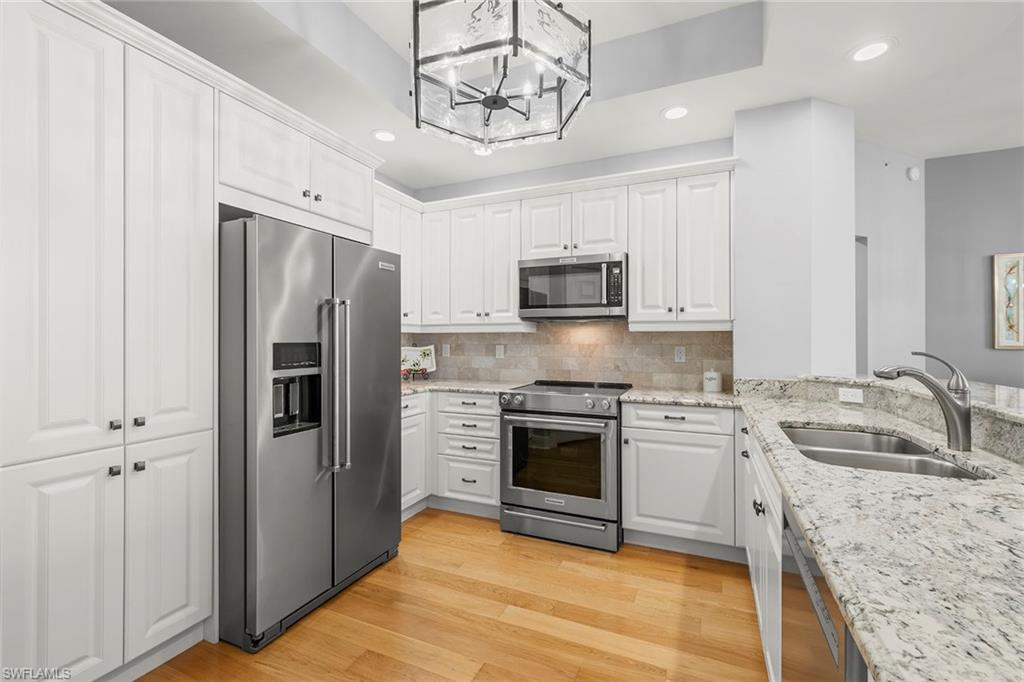 NAVONA AT THE COLONY - Residential