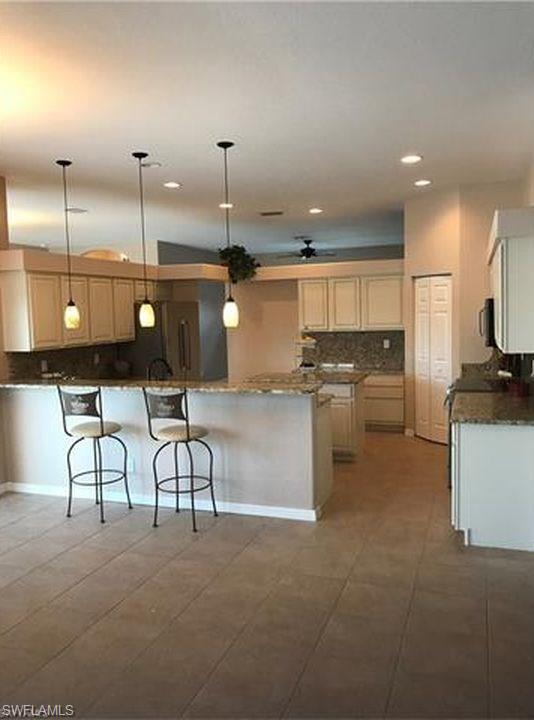 MEADOWBROOK - Residential