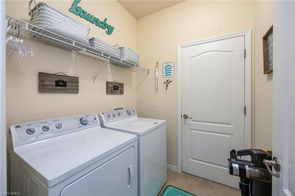 REFLECTION LAKES OF NAPLES - Residential