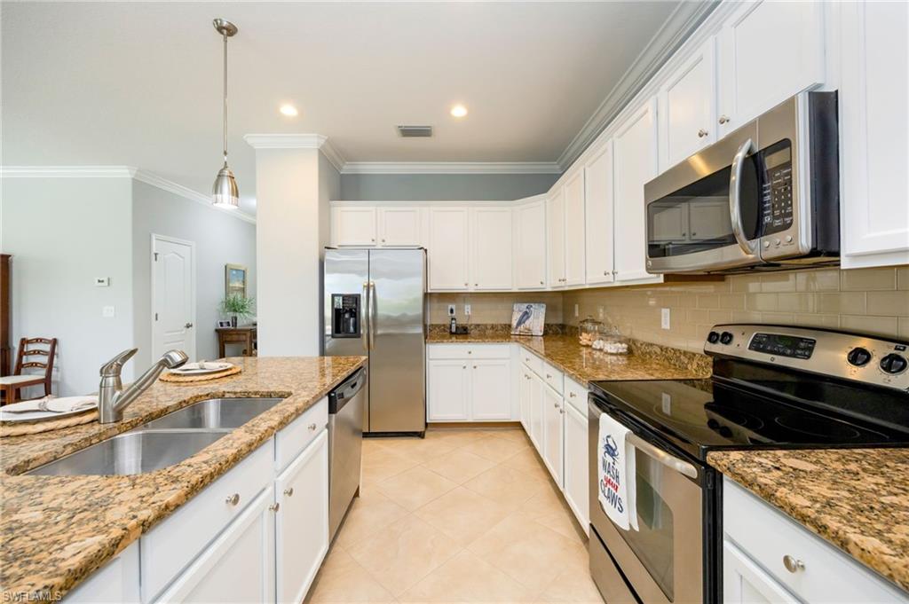 REFLECTION LAKES OF NAPLES - Residential