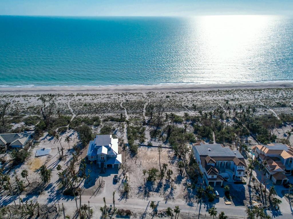 CHATEAUX SUR MER UNREC - Land