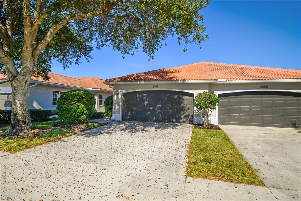 COLONIAL LINKS - Residential