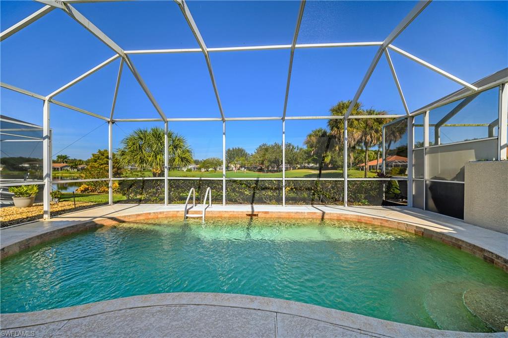 COLONIAL LINKS - Residential