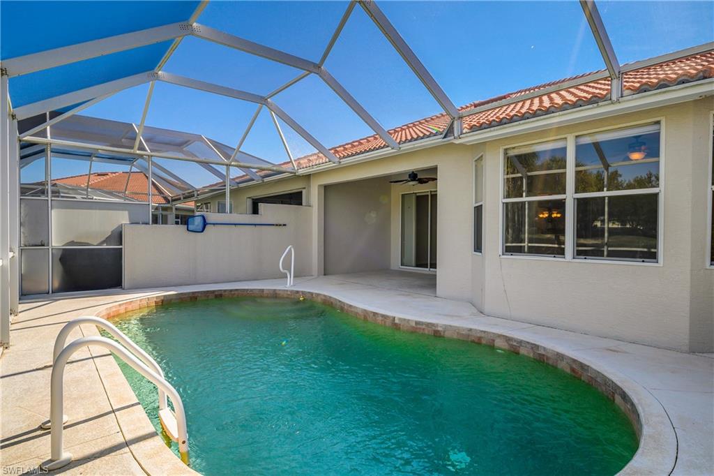 COLONIAL LINKS - Residential