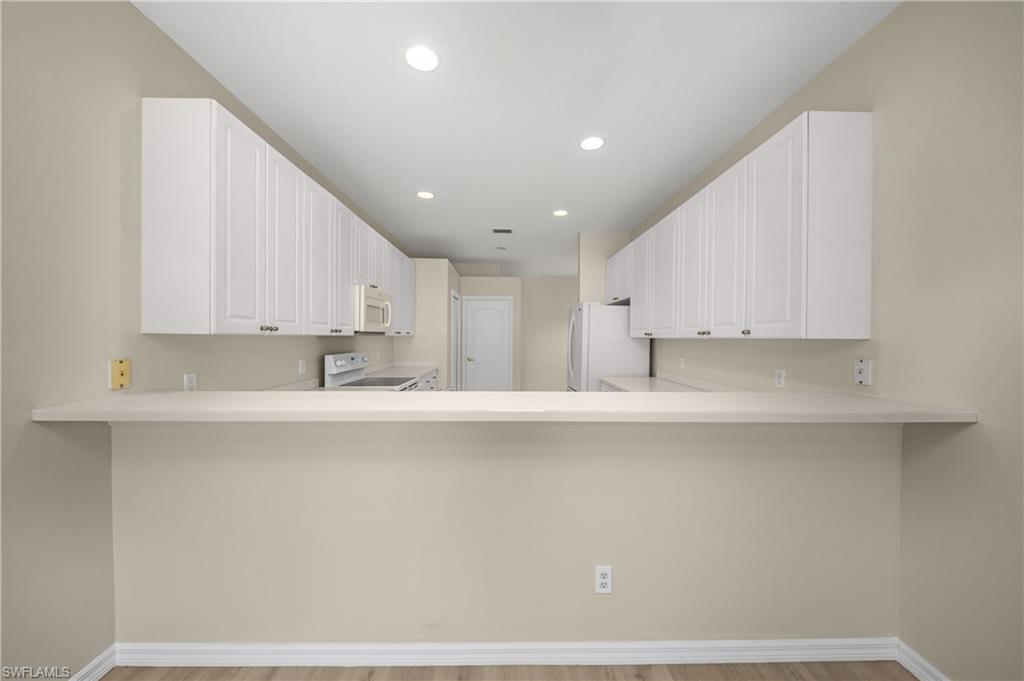 COLONIAL LINKS - Residential