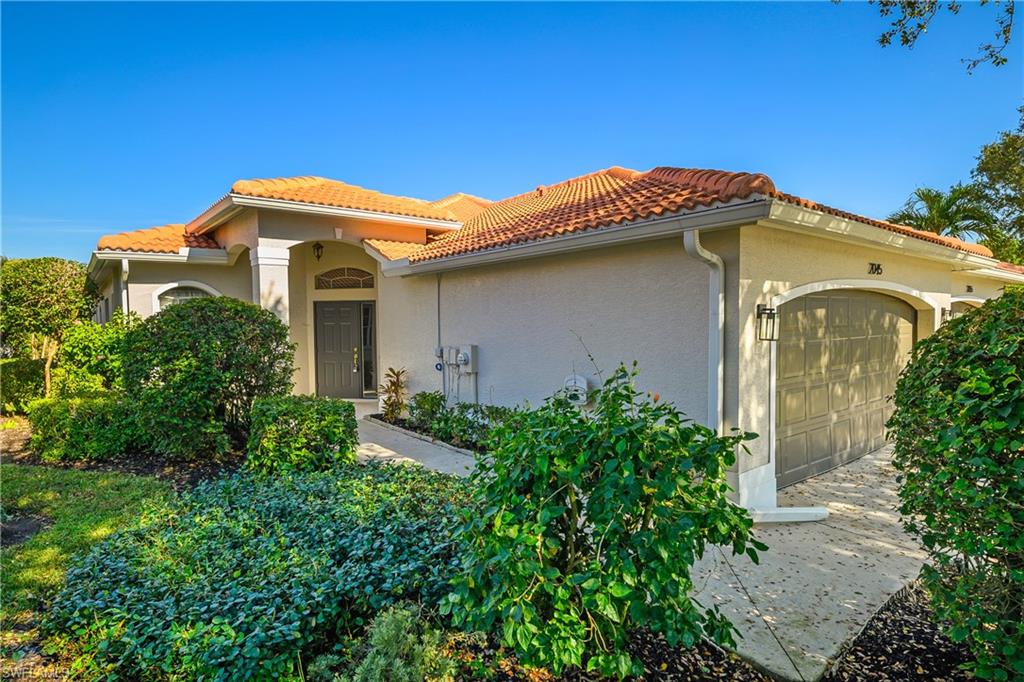 COLONIAL LINKS - Residential