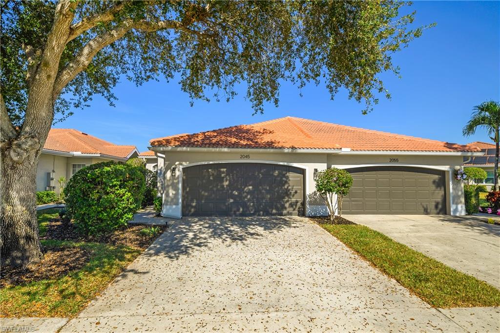 COLONIAL LINKS - Residential