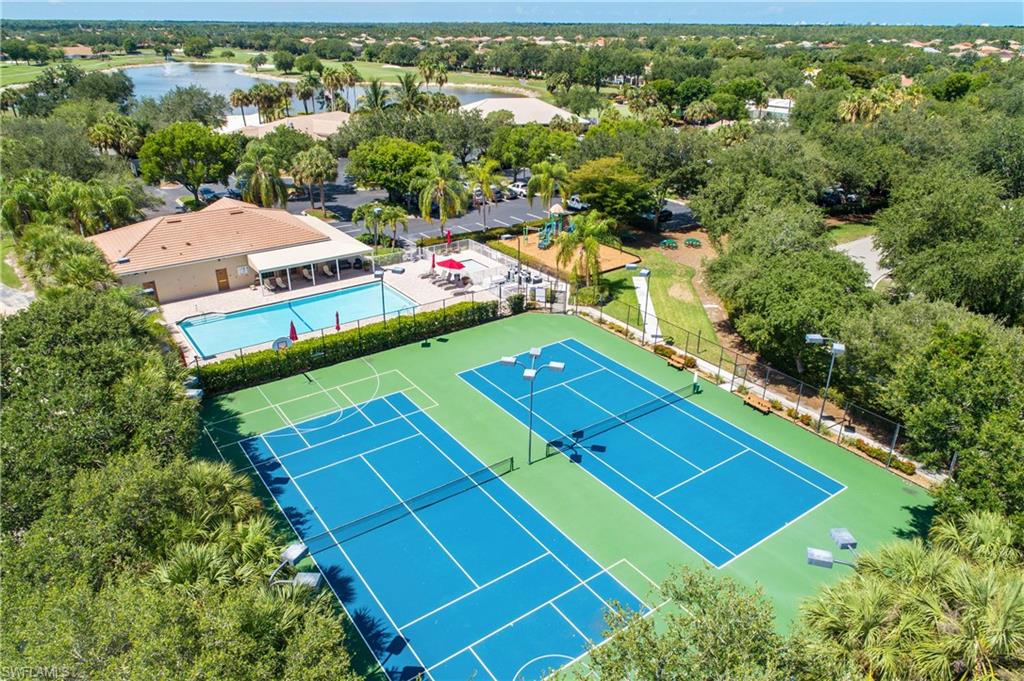 COLONIAL LINKS - Residential