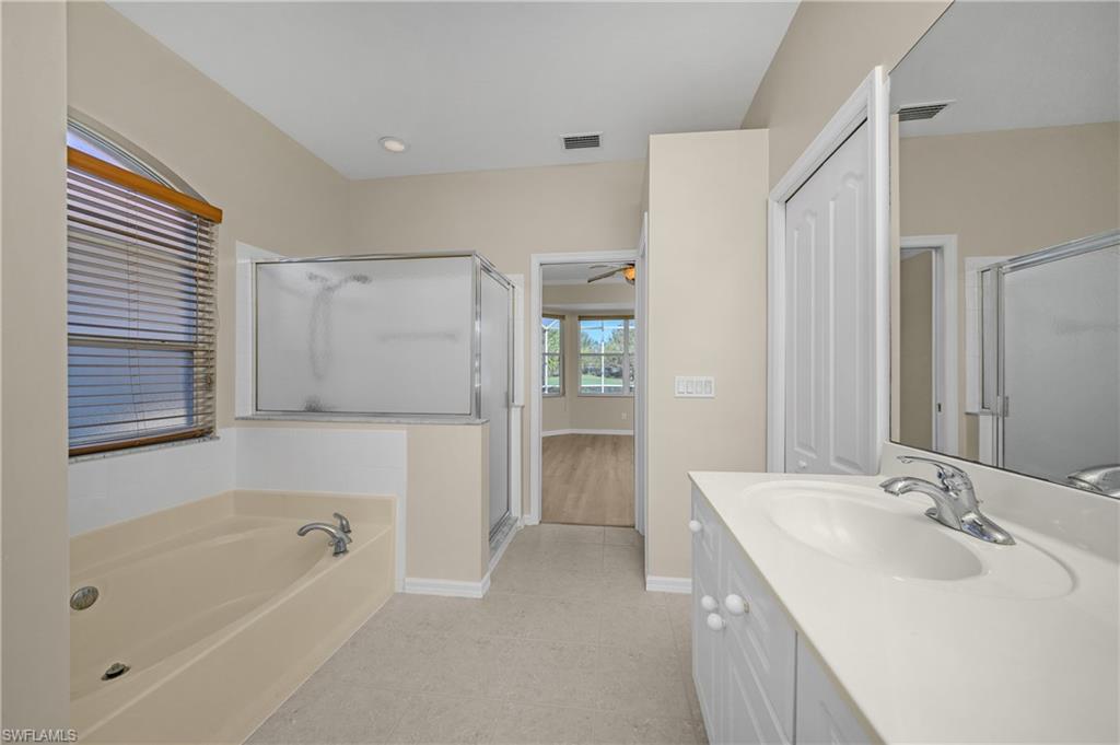 COLONIAL LINKS - Residential