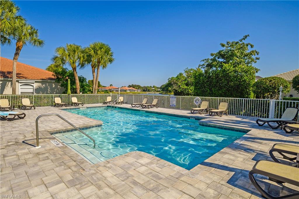 COLONIAL LINKS - Residential