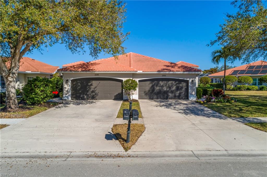 COLONIAL LINKS - Residential