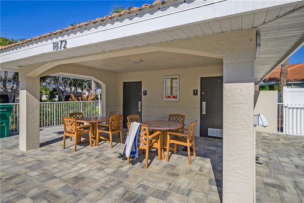 COLONIAL LINKS - Residential