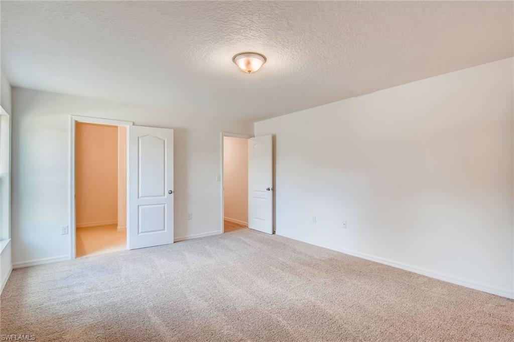 MIRROR LAKES - Residential