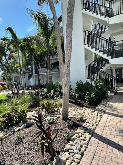 TENNIS VILLAS - Residential