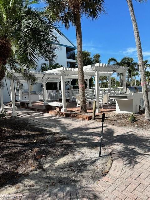 TENNIS VILLAS - Residential