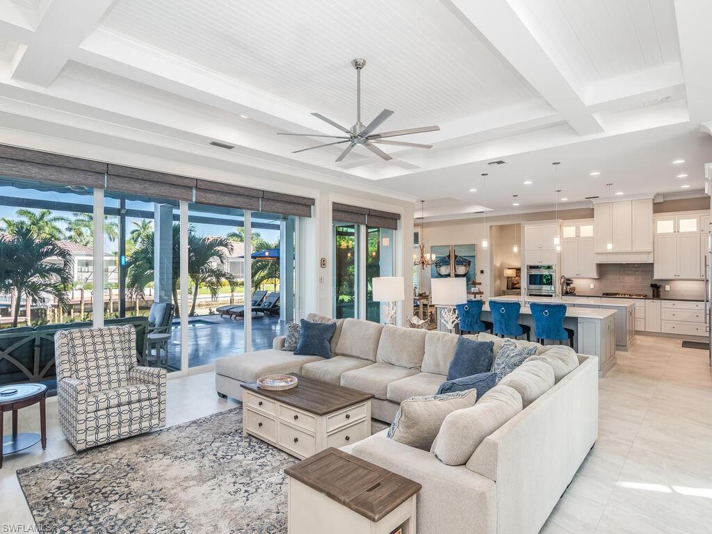 MARCO BEACH - Residential