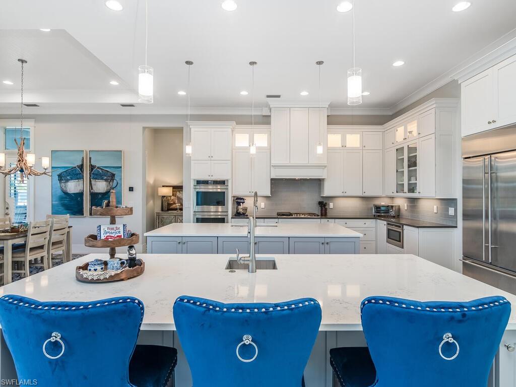 MARCO BEACH - Residential