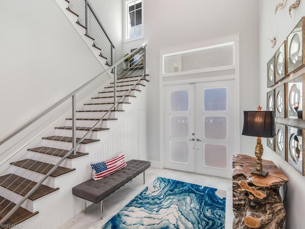 MARCO BEACH - Residential