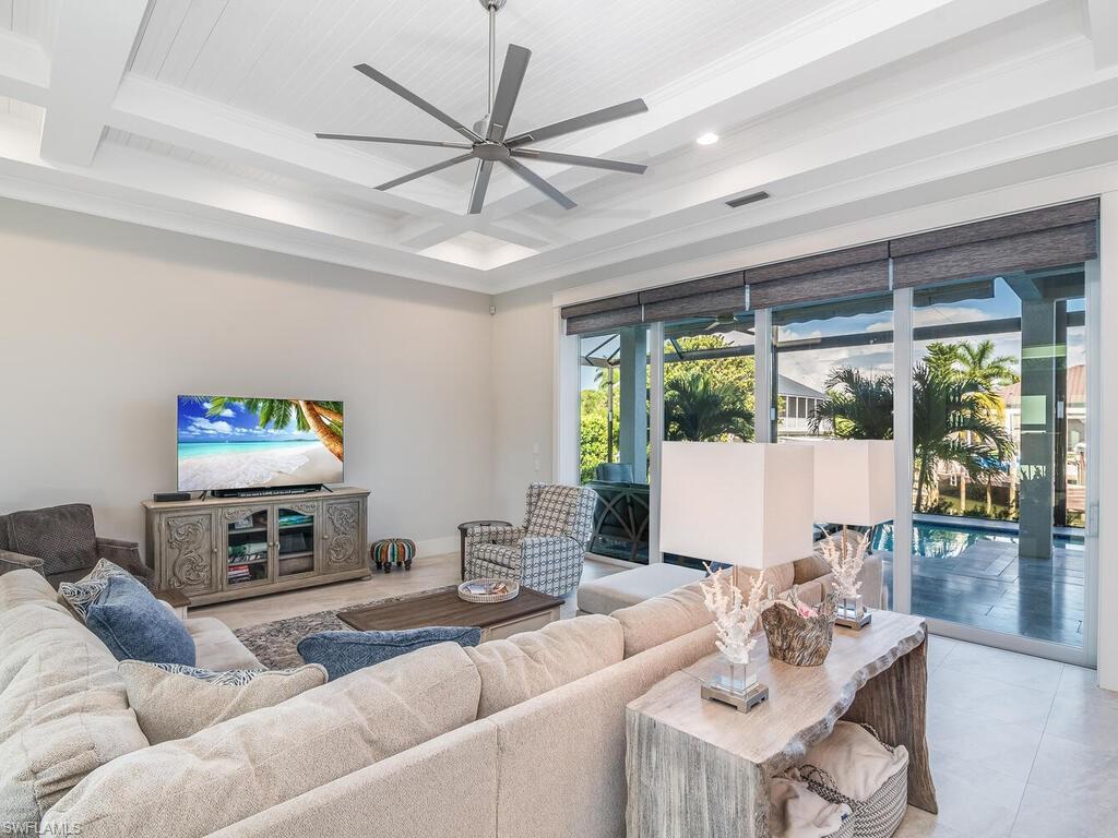 MARCO BEACH - Residential