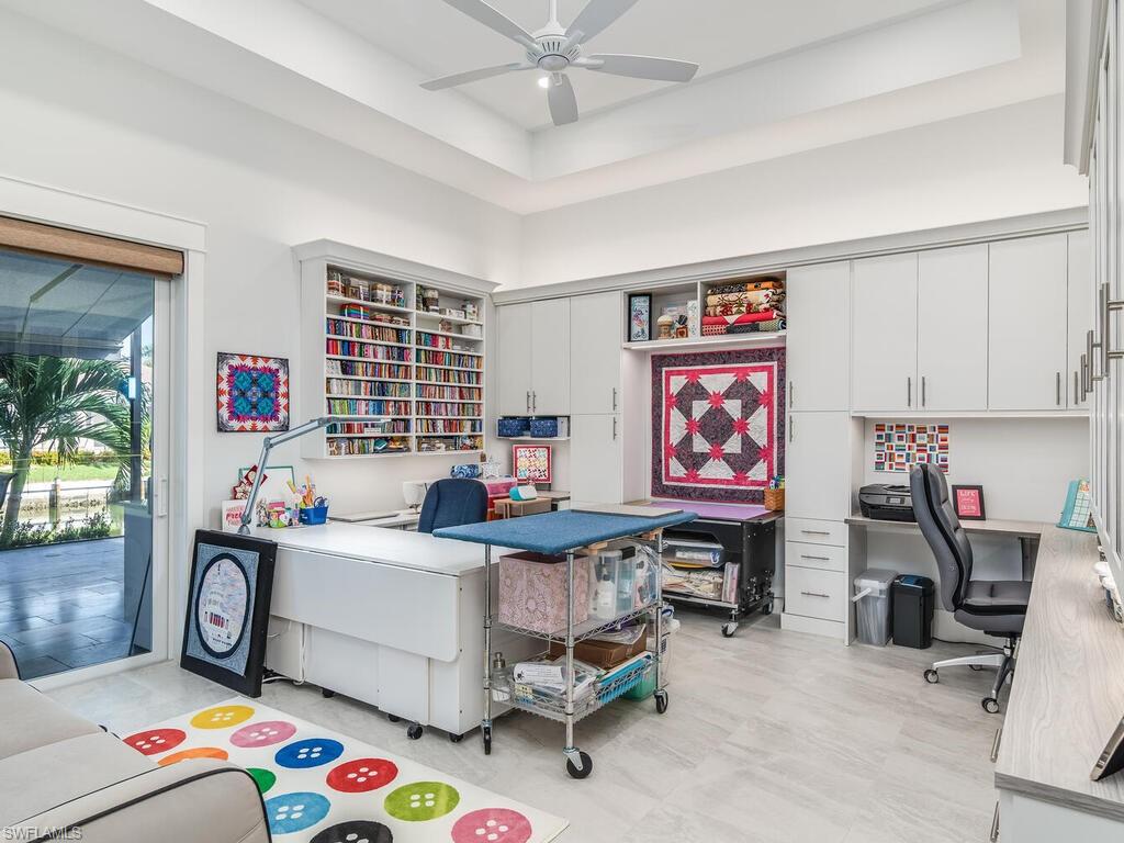 MARCO BEACH - Residential