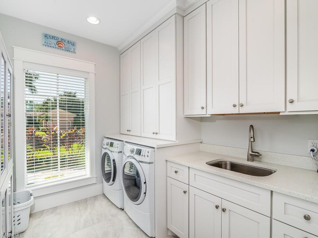 MARCO BEACH - Residential