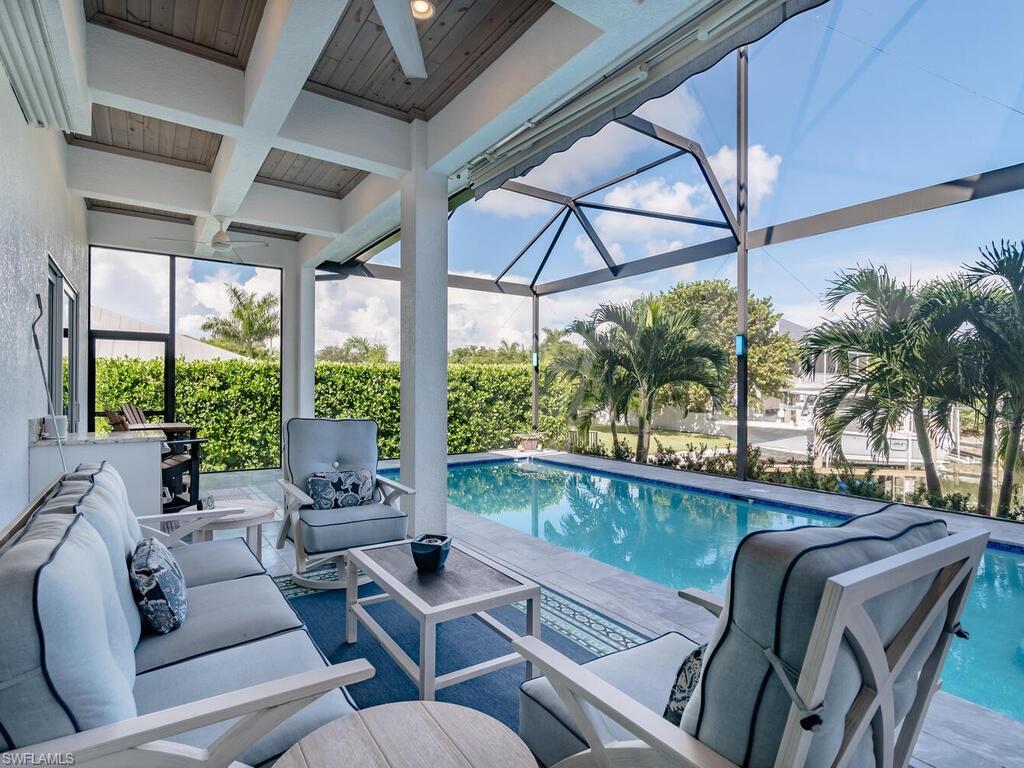 MARCO BEACH - Residential