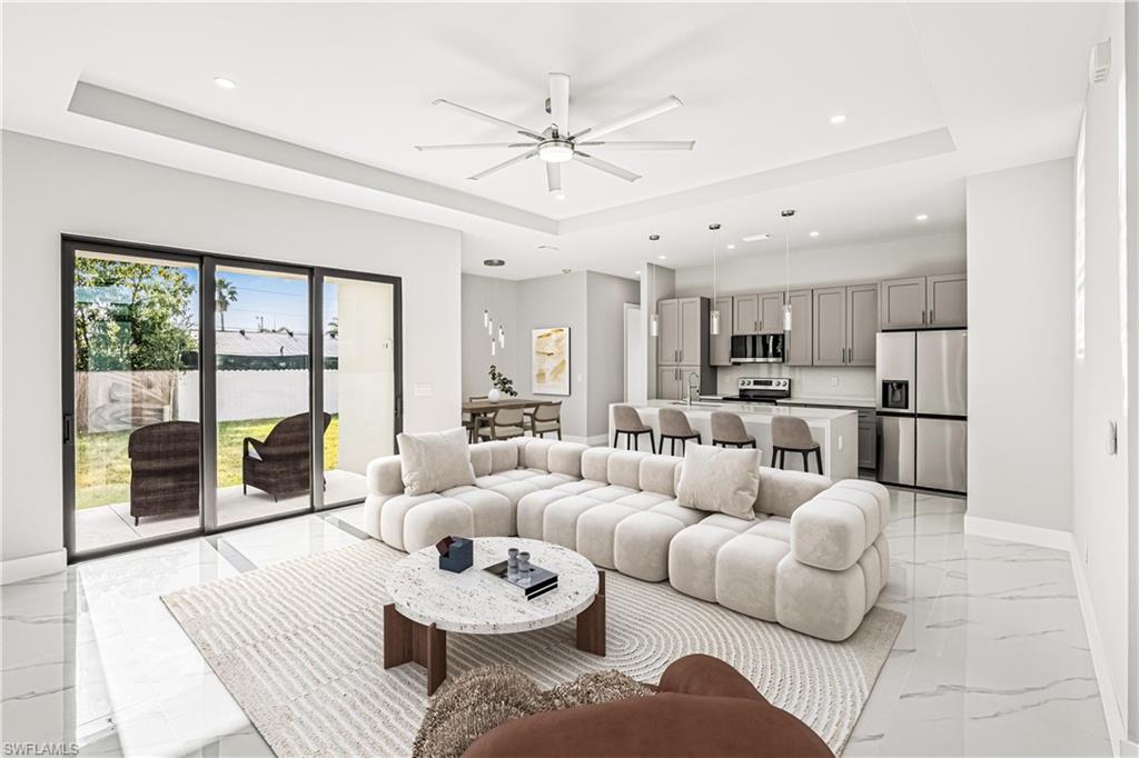 CAPE CORAL - Residential