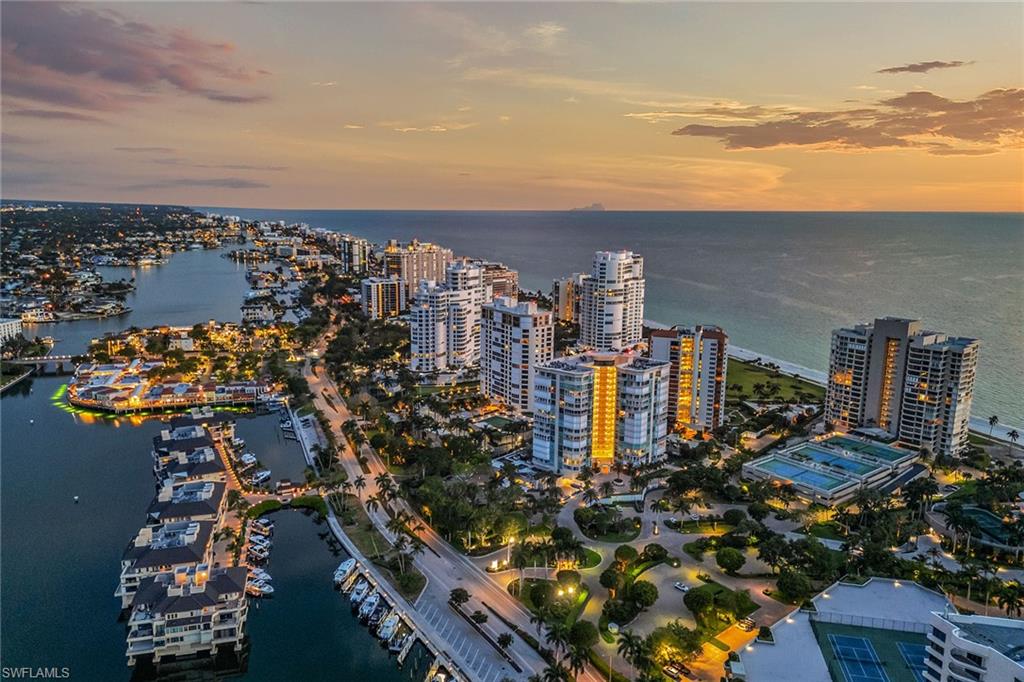 PARK PLAZA - Residential