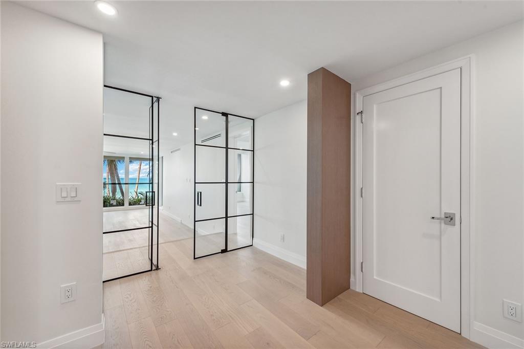 PARK PLAZA - Residential