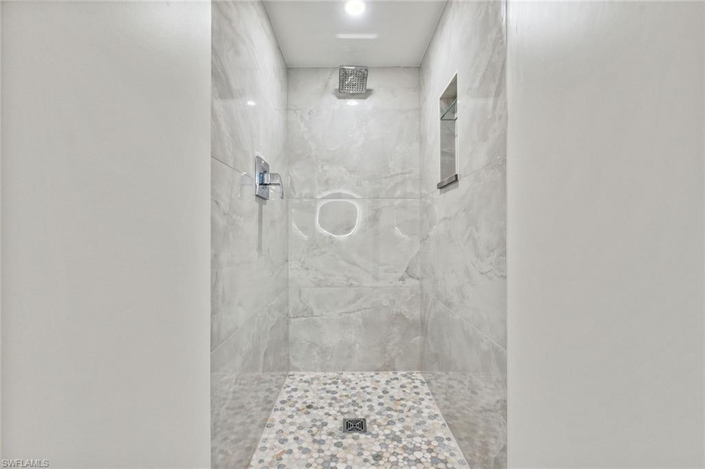 PARK PLAZA - Residential