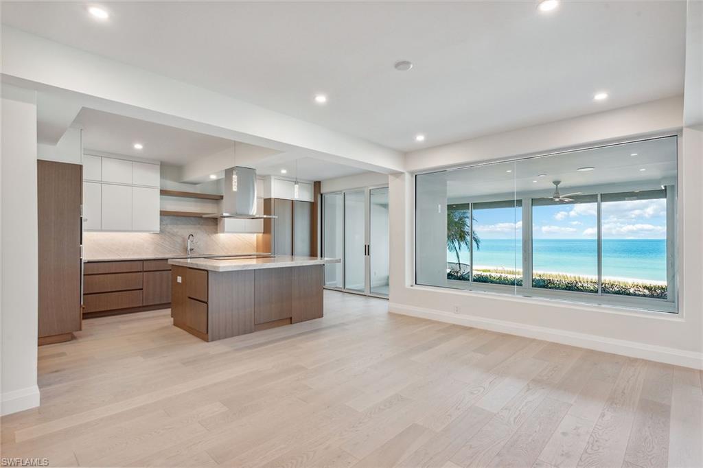 PARK PLAZA - Residential