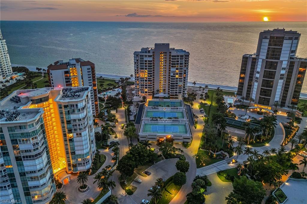 PARK PLAZA - Residential