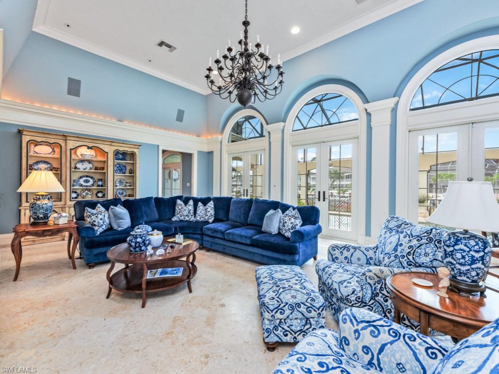 SOUTHPOINTE YACHT CLUB - Residential