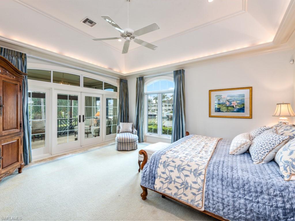 SOUTHPOINTE YACHT CLUB - Residential