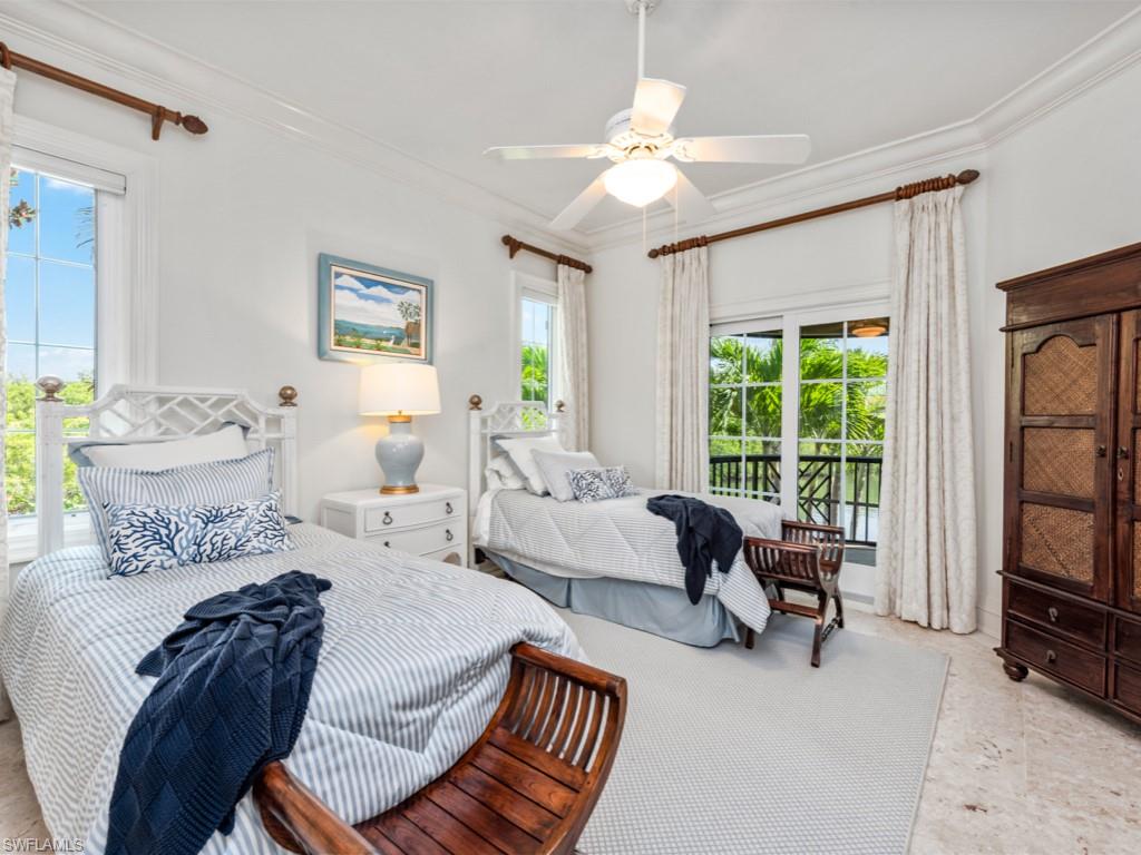 SOUTHPOINTE YACHT CLUB - Residential