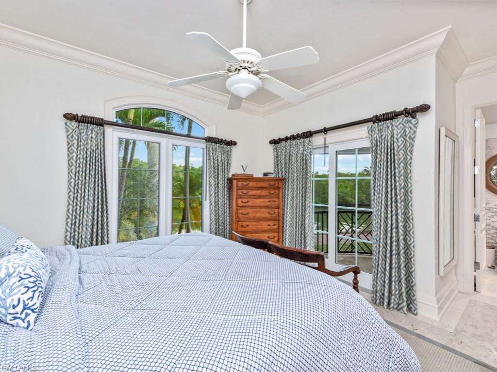 SOUTHPOINTE YACHT CLUB - Residential