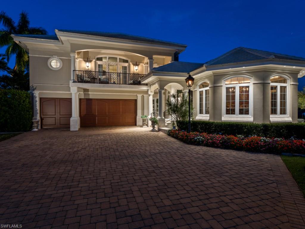 SOUTHPOINTE YACHT CLUB - Residential