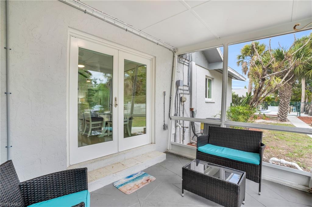 SANIBEL SHORES CONDO - Residential