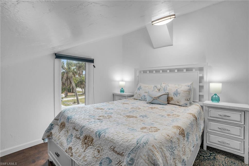 SANIBEL SHORES CONDO - Residential