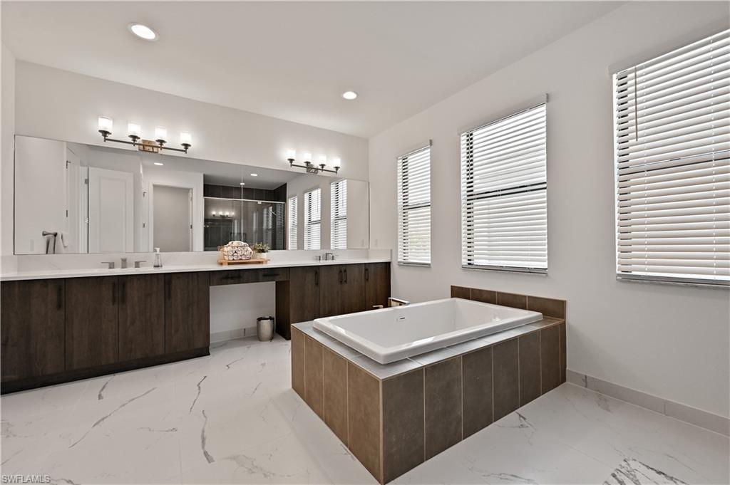 RIVERCREEK IN ESTERO - Residential