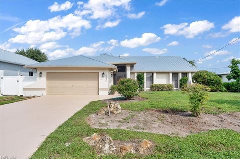 A home in NORTH FORT MYERS