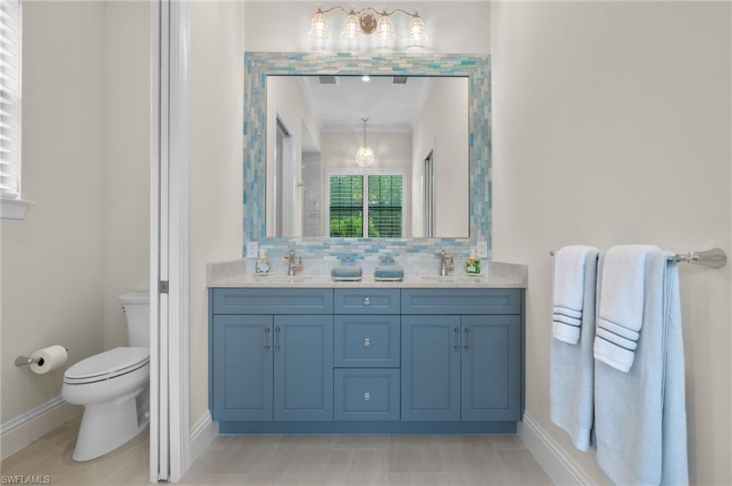 TWIN EAGLES - Residential