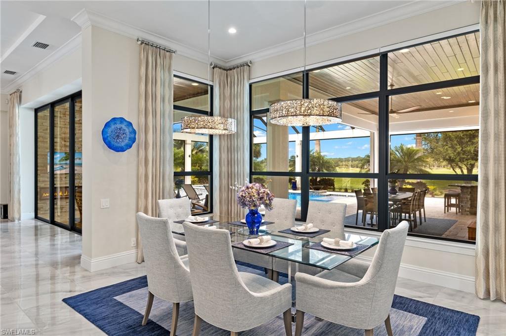 TWIN EAGLES - Residential